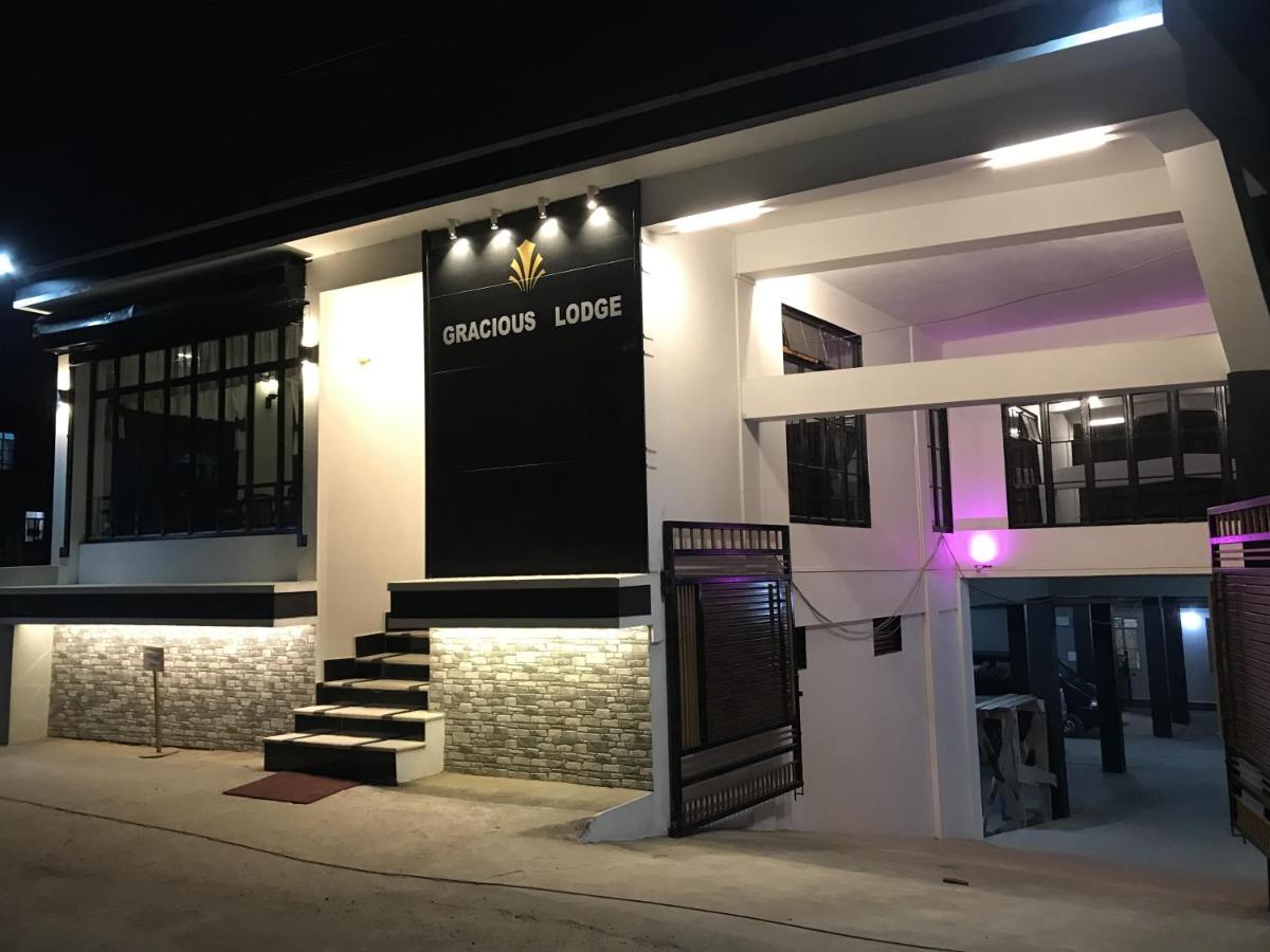 Gracious Lodge Shillong Buitenkant foto